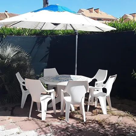 Ferienhaus In Meeresnaehe, Privater Pool, Garten Und Kostenlose Fahrraeder
